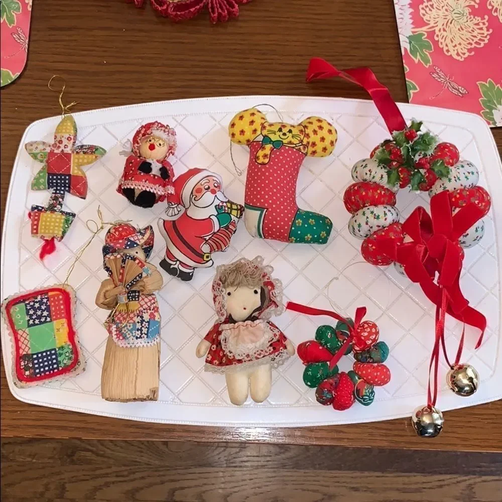 ‎9 vintage quilted/calico Christmas ornaments
